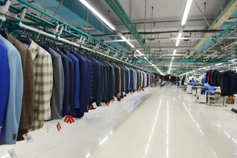 Customized Light Yellow Single-Breasted Woolen Men's Casual Suit Blazer 2-Button Tailoring Factory - Image 6